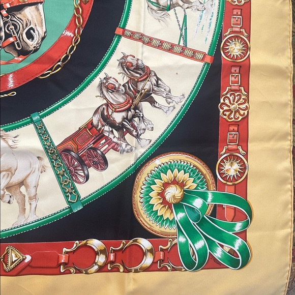 100% Authenic Hermes carre 90 Chevaux DE Trait scarf - Picture 3 of 14